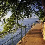 Appartement In With Sea View, Terrace, Air Conditioning, Wifi *