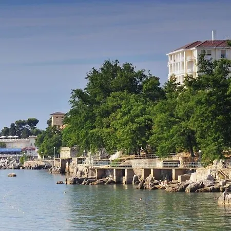 Апартаменты In With Sea View, Terrace, Air Conditioning, Wifi *