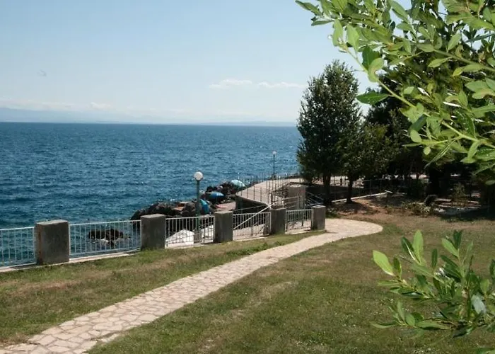 In With Sea View, Terrace, Air Conditioning, Wifi Apartmán